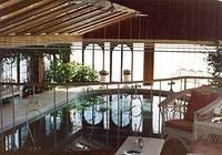 Pool wide angle
